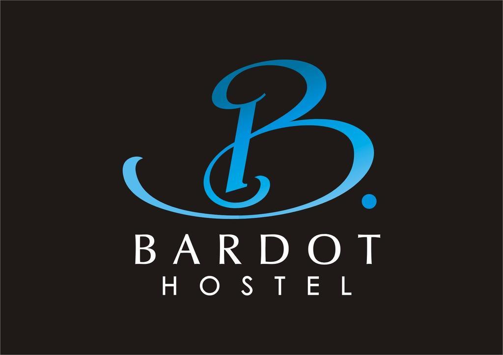 Hostal Bardot Paraná